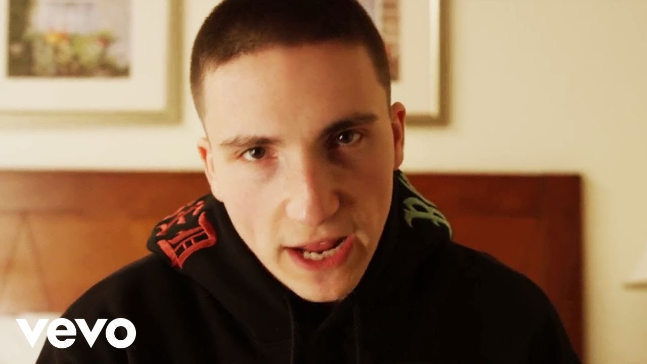 1762623071_maxresdefault-8850381-3431460-jpg